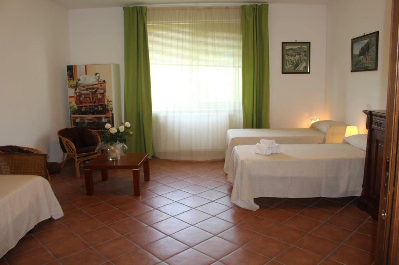 La Casa Di Sofia - Casa Vacanza Monterosi ภายนอก รูปภาพ
