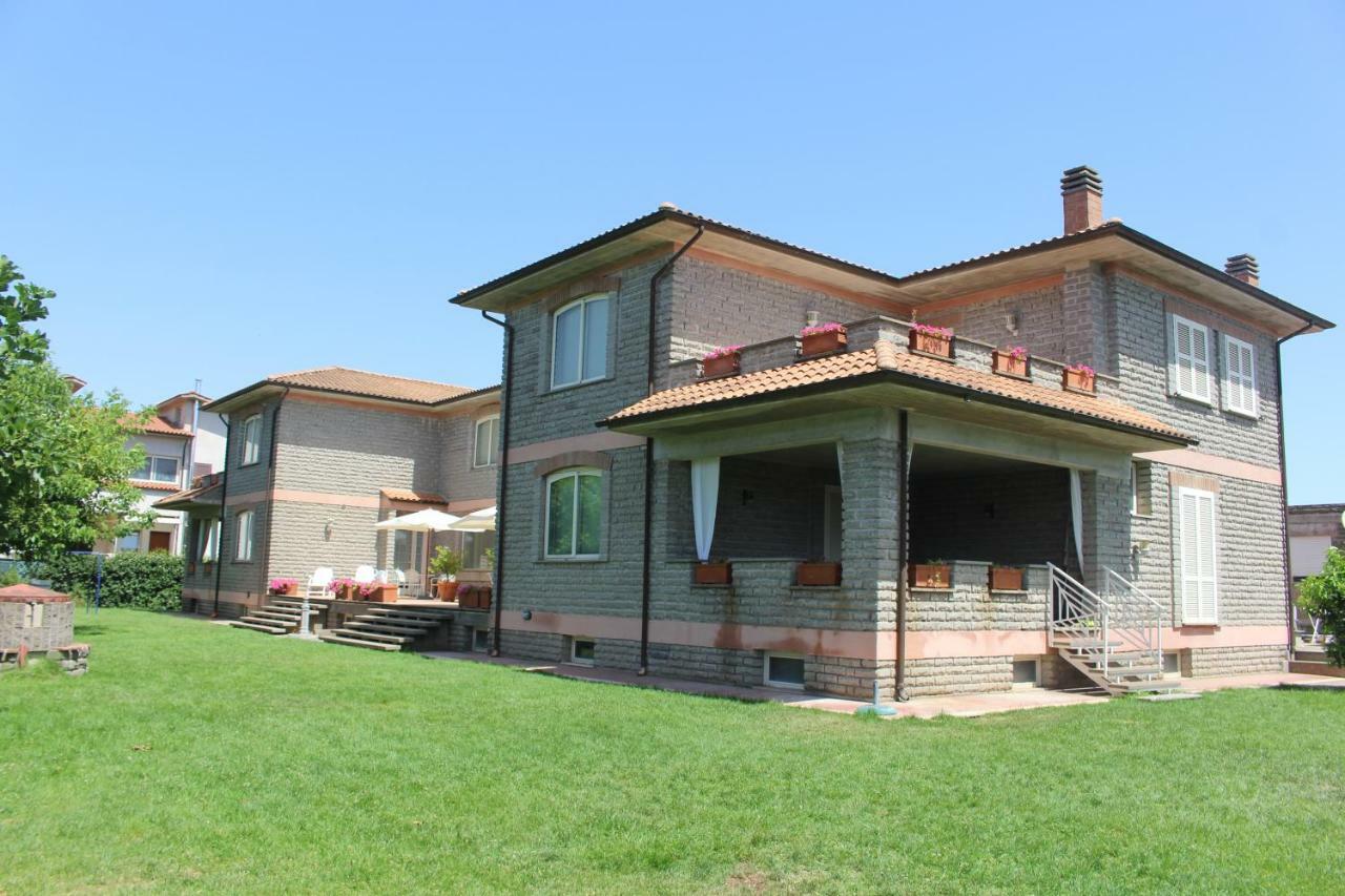 La Casa Di Sofia - Casa Vacanza Monterosi ภายนอก รูปภาพ